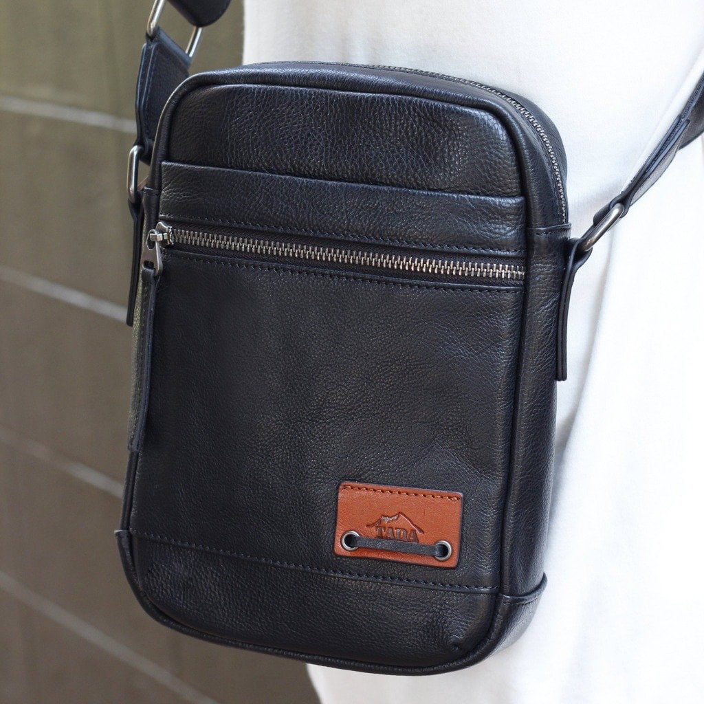 กระเป๋าหนังผู้ชาย