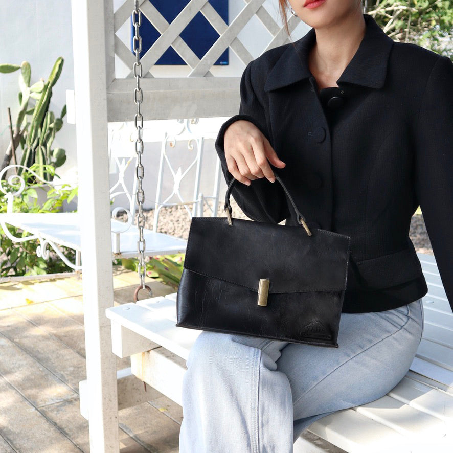 กระเป๋าหนังสะพายข้างผู้หญิง/กระเป๋าหนังแท้ผู้หญิง สีดำ รุ่น B-BK-1294