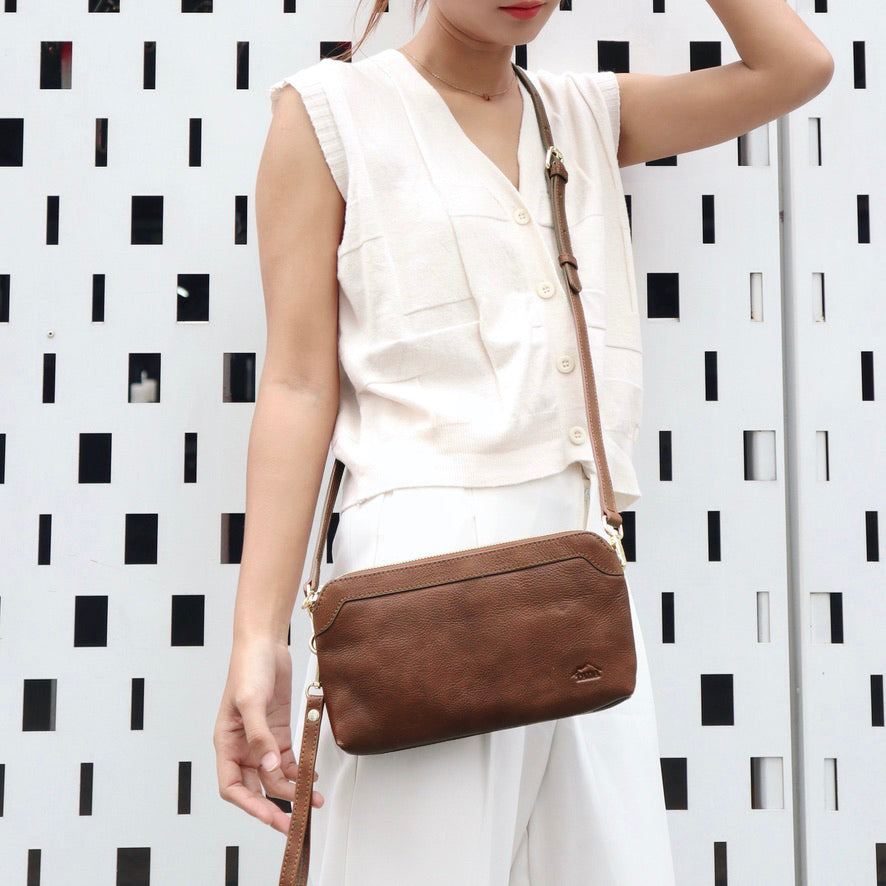 กระเป๋าหนังสะพายข้างผู้หญิง/กระเป๋าหนังแท้ผู้หญิง รุ่น Sarah สินค้าขายดีรุ่นยอดนิยม