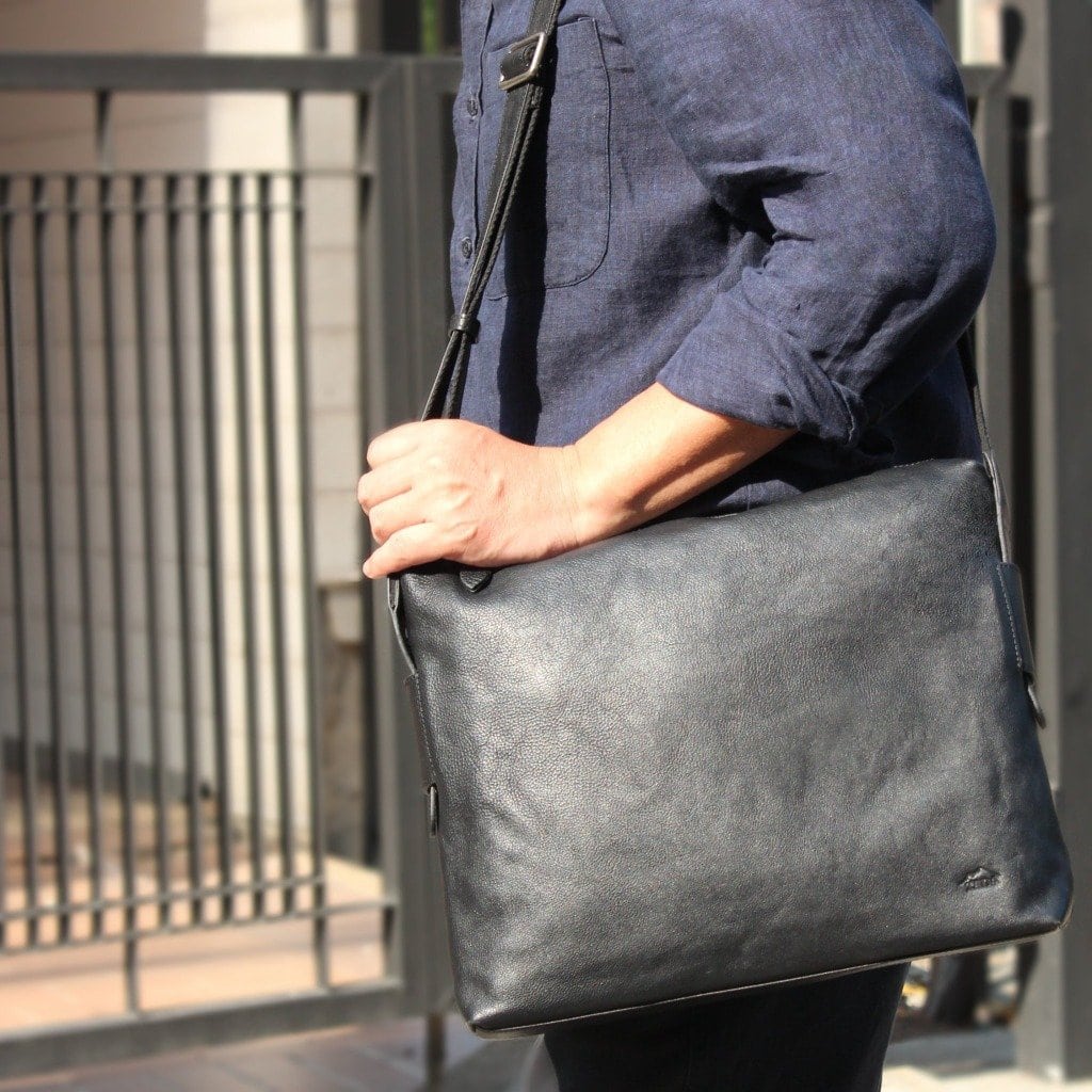 กระเป๋าหนังผู้ชาย