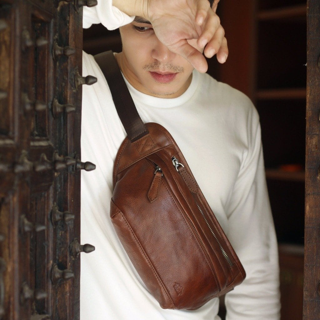 กระเป๋าหนังคาดเอวผู้ชาย