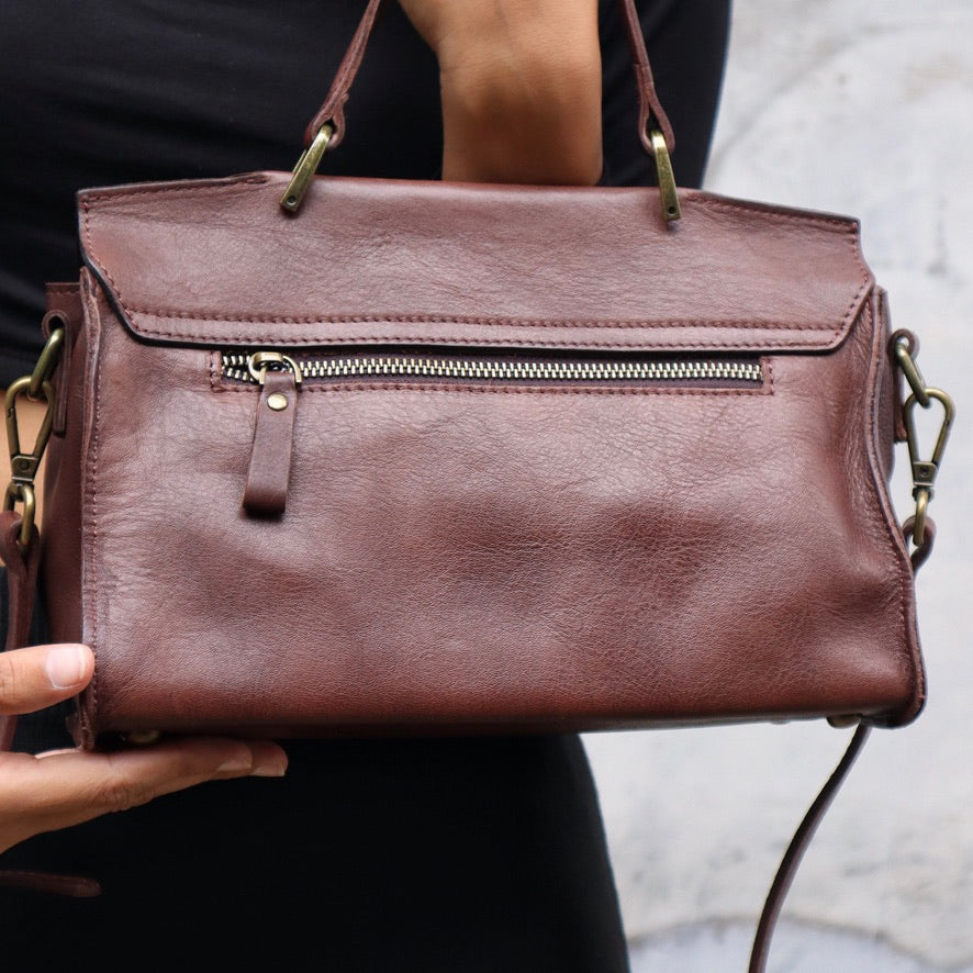 กระเป๋าหนังสะพายข้างผู้หญิง/กระเป๋าหนังแท้ผู้หญิง สีนํ้าตาล รุ่น B-CBR-1294