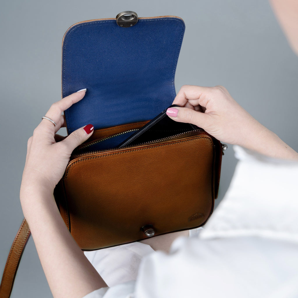 กระเป๋าหนังสะพายข้างผู้หญิง/กระเป๋าหนังแท้ผู้หญิง รุ่น Isabella (B-LBR-1292)