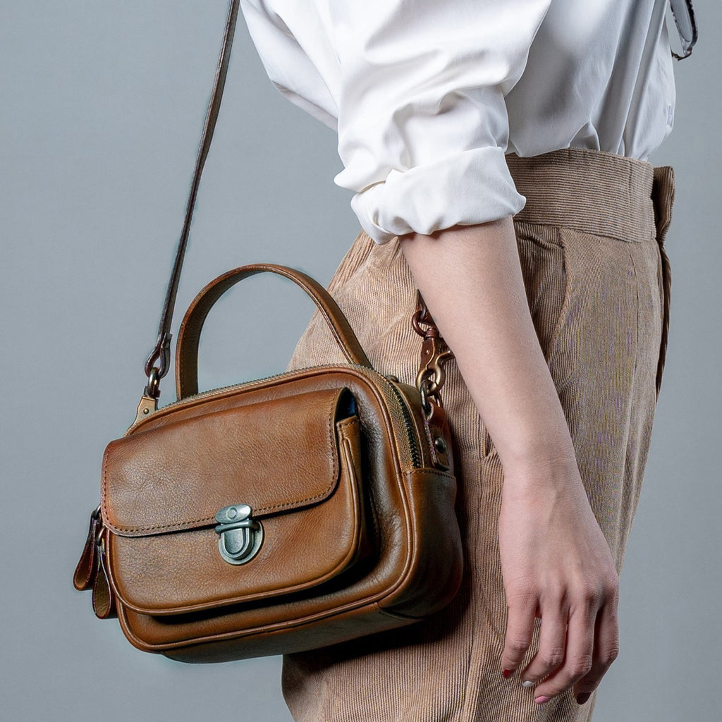 กระเป๋าหนังสะพายข้างผู้หญิง/กระเป๋าหนังแท้ผู้หญิง รุ่น Cleo B-LBR-1291