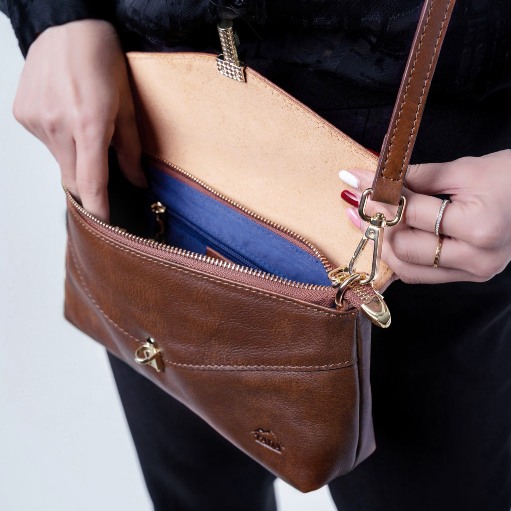 กระเป๋าหนังสะพายข้างผู้หญิง/กระเป๋าหนังแท้ผู้หญิง รุ่น Diana สินค้าขายดีรุ่นยอดนิยม