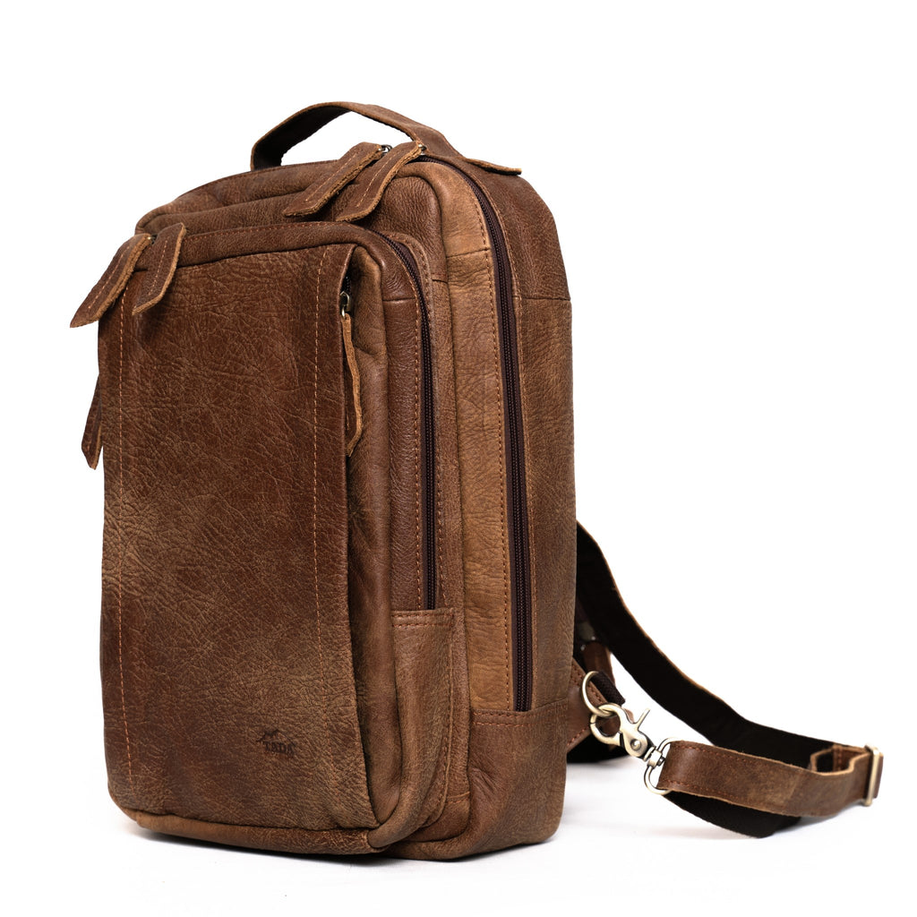 กระเป๋าหนังผู้ชาย/กระเป๋าเป้ผู้ชาย สีนํ้าตาล รุ่น B-LBR-215