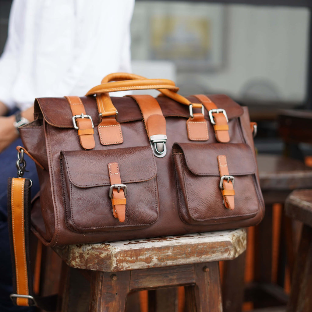 กระเป๋าเดินทางหนังแท้