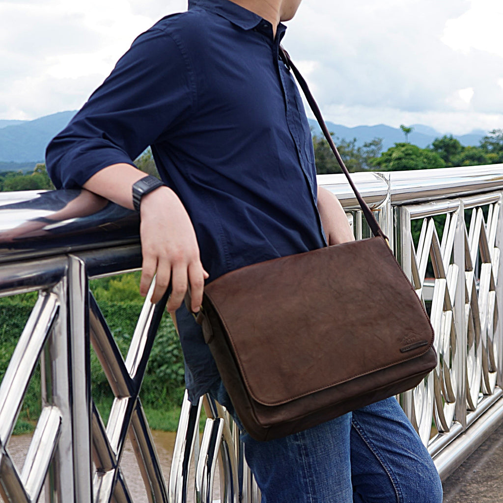 กระเป๋าหนังผู้ชาย/กระเป๋าหนังสะพายข้างผู้ชาย รุ่น B-CBR-1295