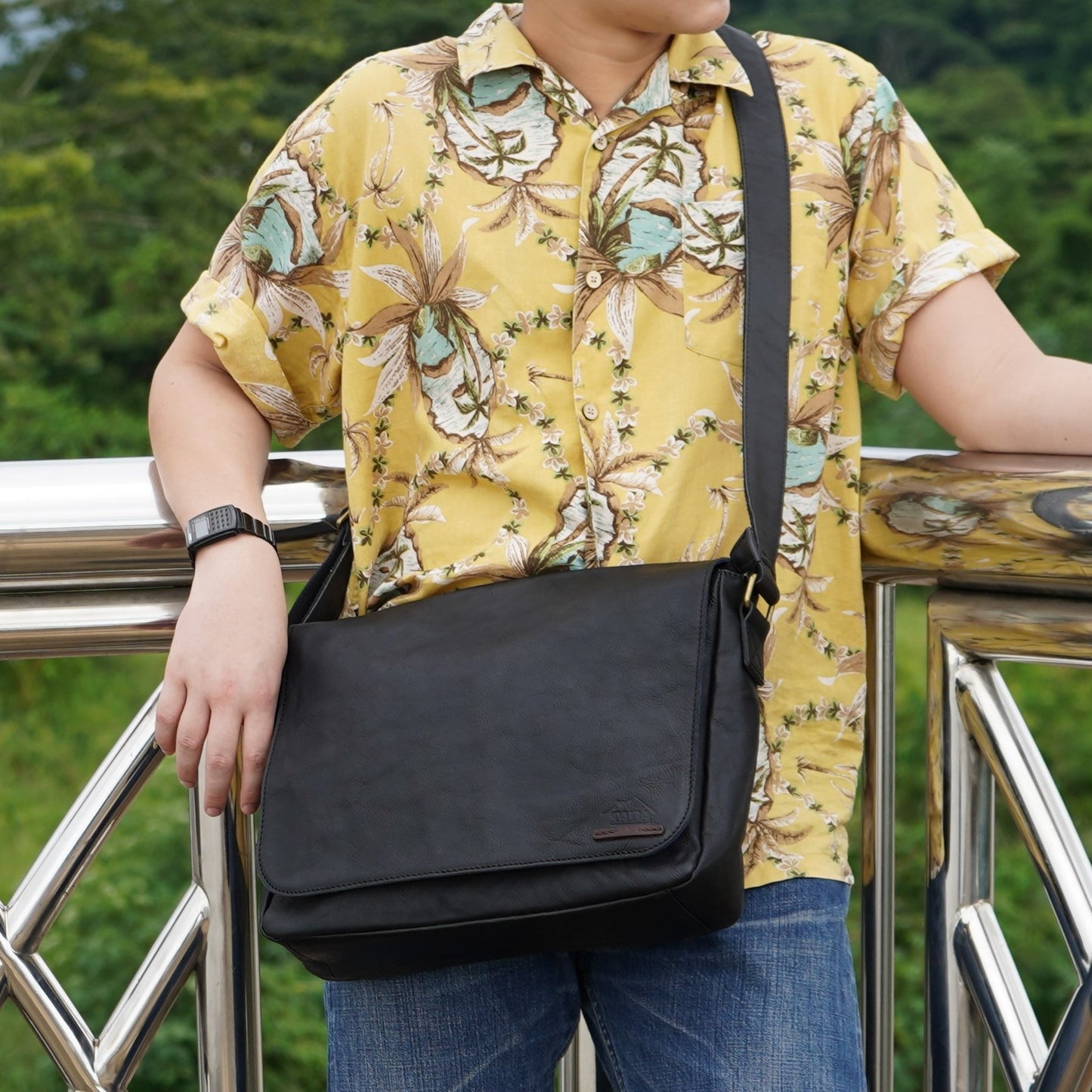 กระเป๋าหนังผู้ชาย/กระเป๋าหนังสะพายข้างผู้ชาย รุ่น B-BK-1295