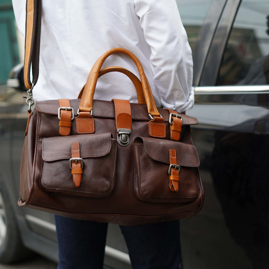 กระเป๋าเดินทางหนังแท้