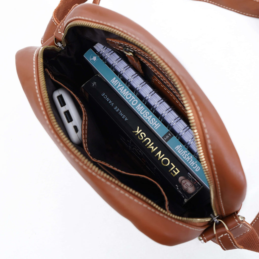 กระเป๋าหนังสะพายข้างผู้ชาย