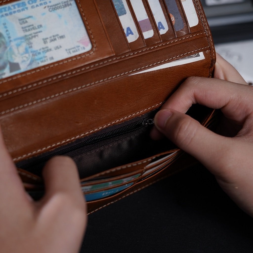 กระเป๋าสตางค์หนังแท้