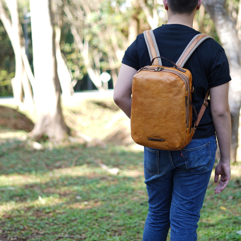 กระเป๋าเป้หนังแท้ รุ่น Columbus (น้ำตาล) รุ่นใหม่ล่าสุดขายดี