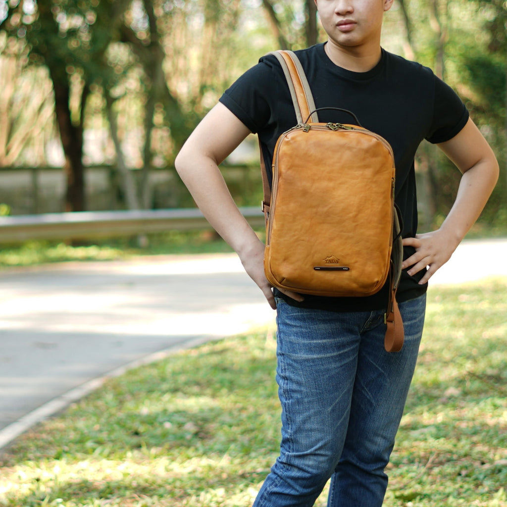 กระเป๋าเป้หนังแท้ รุ่น Columbus (น้ำตาล) รุ่นใหม่ล่าสุดขายดี