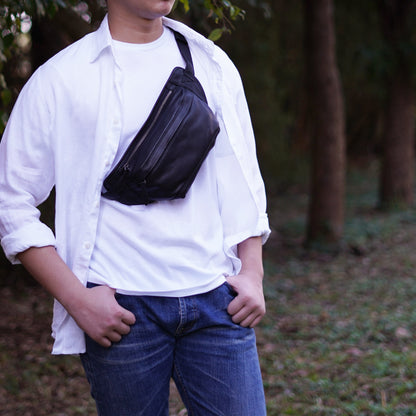 กระเป๋าหนังคาดอก/กระเป๋าหนังคาดเอว รุ่น Hendrix (B-BK-8609) สีดำ สินค้าขายดี
