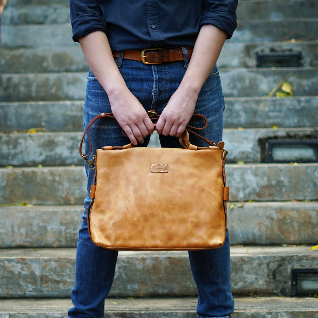 กระเป๋าหนังผู้ชาย/กระเป๋าหนังสะพายข้างผู้ชาย รุ่น Kennedy สินค้าขายดี