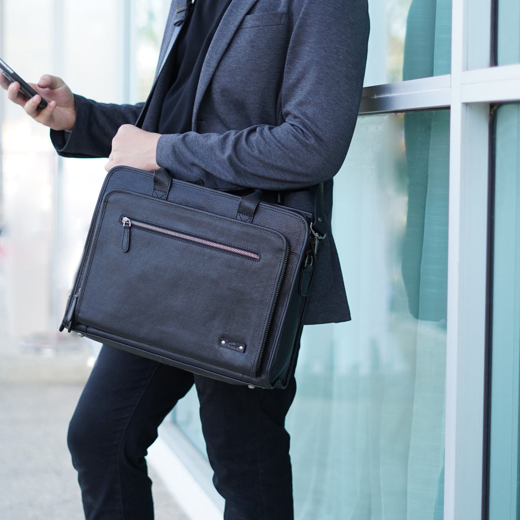 กระเป๋าเอกสารหนัง/กระเป๋าหนังใส่โน๊ตบุ๊ค รุ่น Hamilton (Black)
