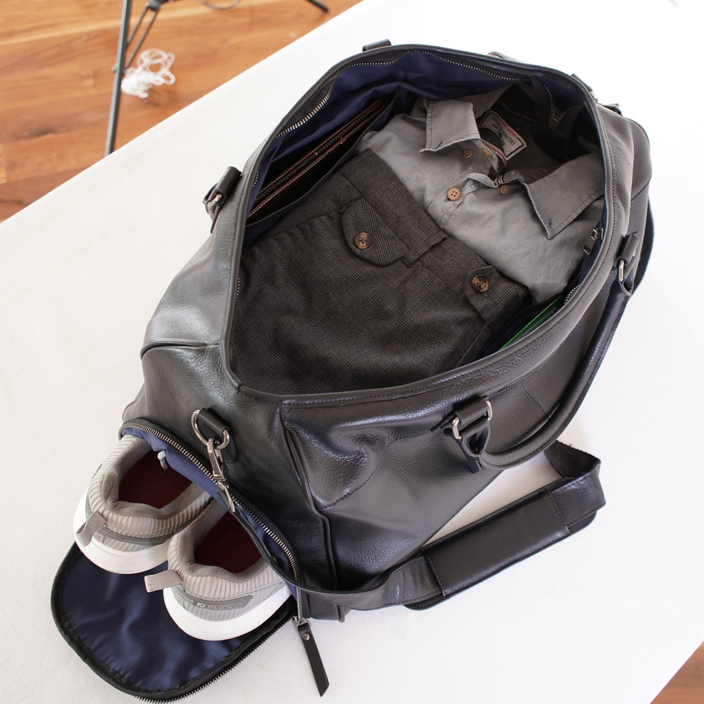 กระเป๋าหนังผู้ชาย /กระเป๋าหนังเดินทางผู้ชายสีดำ รุ่น B-BK-8919