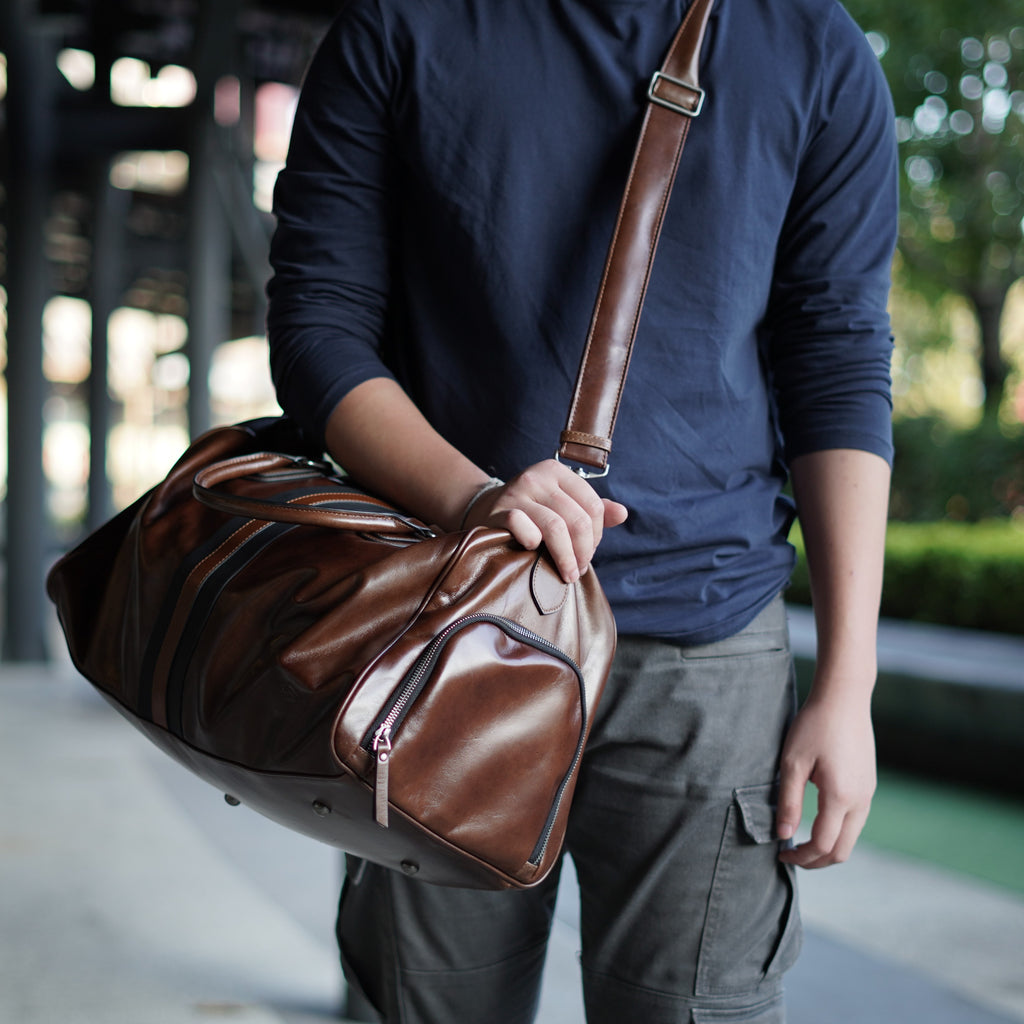 กระเป๋าหนังผู้ชาย /กระเป๋าหนังเดินทางผู้ชายน้ำตาล รุ่น B-CBR-8919