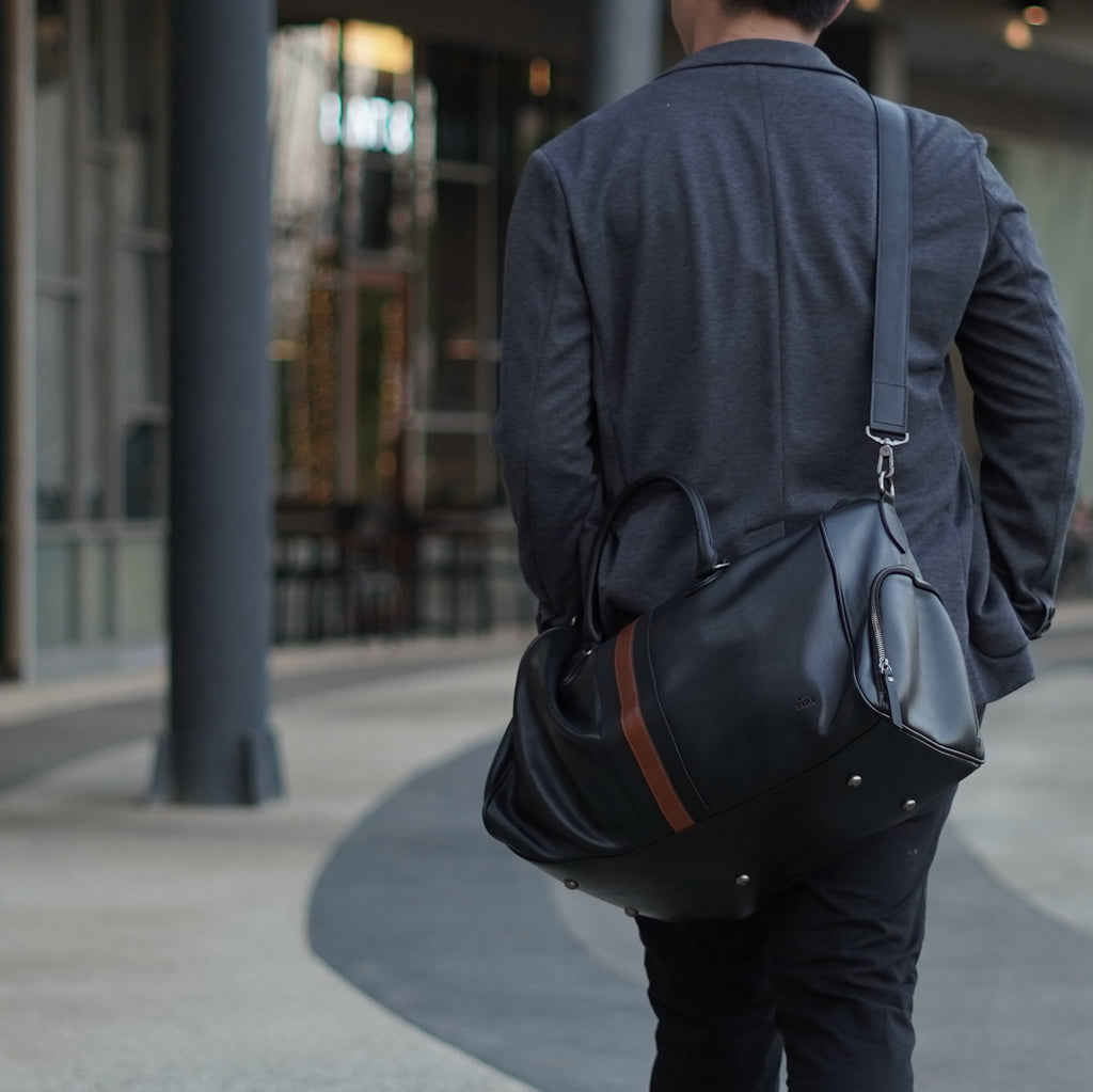 กระเป๋าหนังผู้ชาย /กระเป๋าหนังเดินทางผู้ชายสีดำ รุ่น B-BK-8919