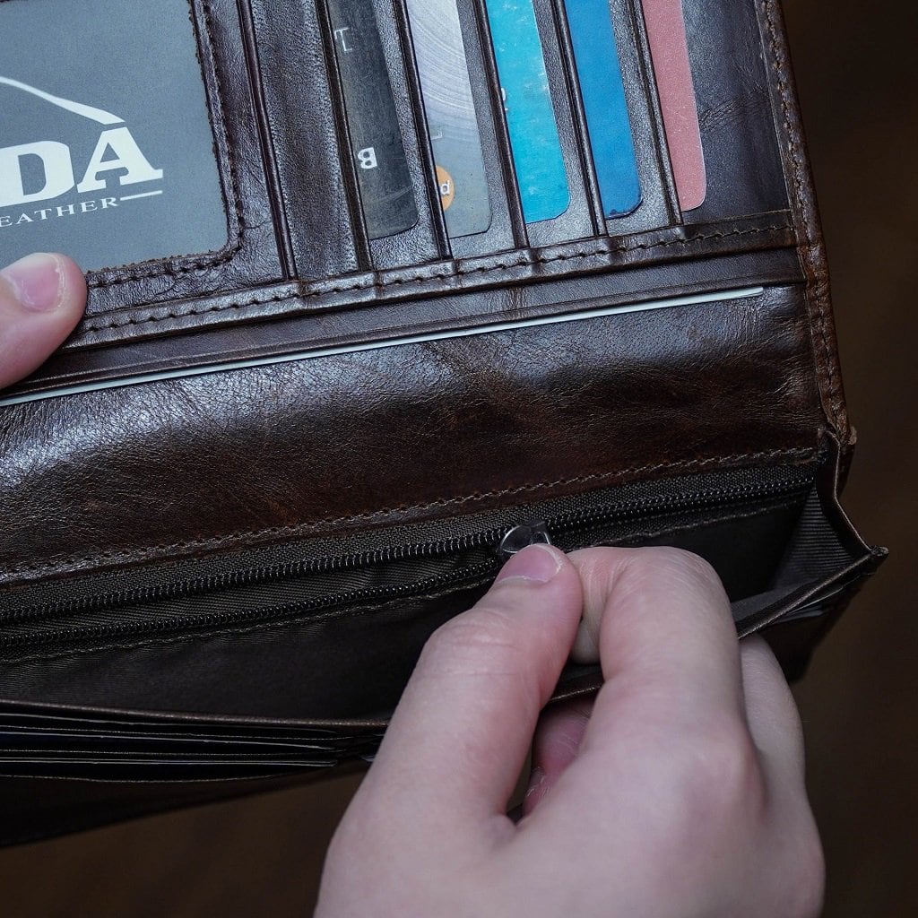 กระเป๋าสตางค์หนังแท้