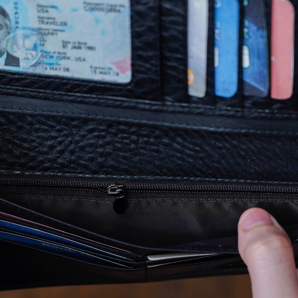 กระเป๋าสตางค์หนังแท้