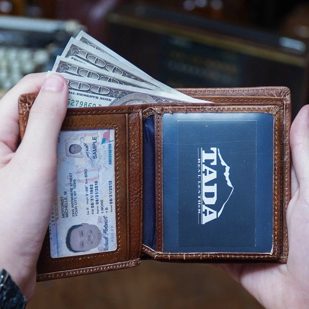 กระเป๋าสตางค์หนังแท้