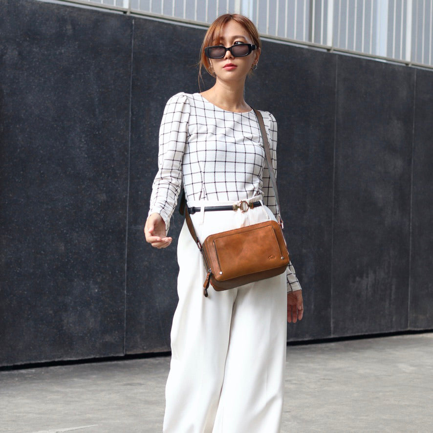 กระเป๋ากล้องหนัง รุ่น Curie