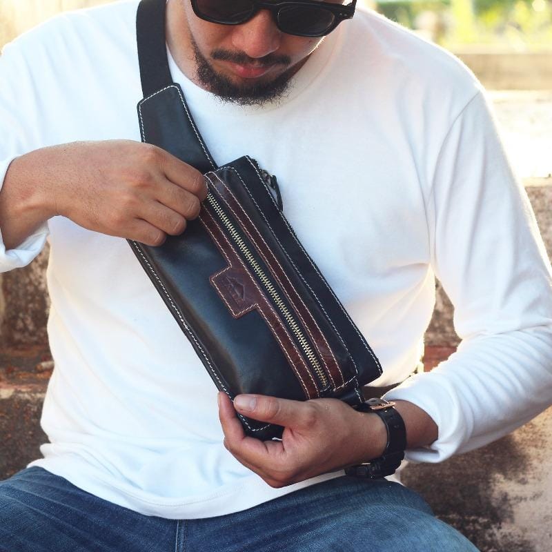 กระเป๋าหนังคาดเอวผู้ชาย