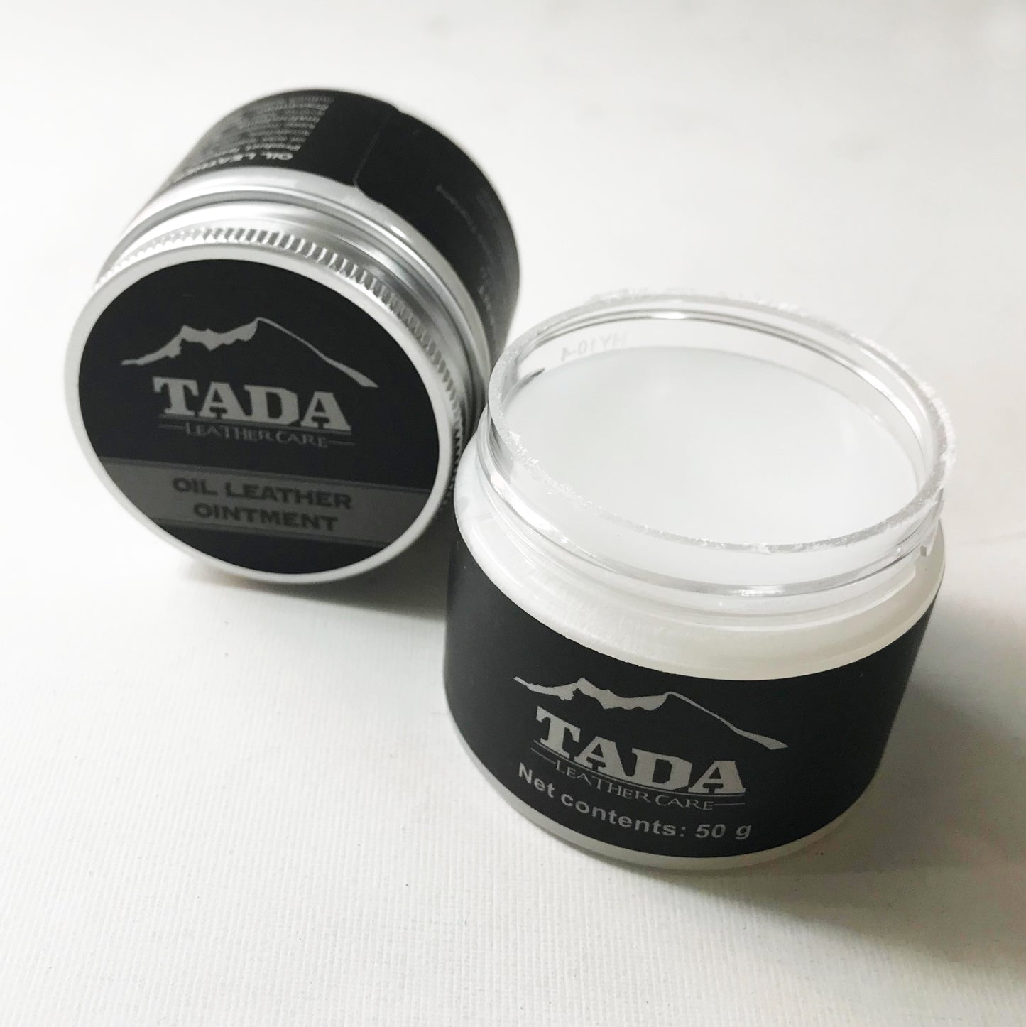 ไขปลาวาฬ oil leather ointment (dubbin)